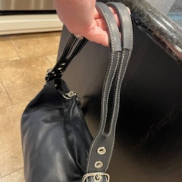 Authentic - Vintage - Coach Large Leather Hobo - Picture 9 of 15